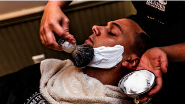 Men's shave at 1740 Barbier